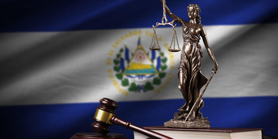 Abogados y Notarios Salvadoreños